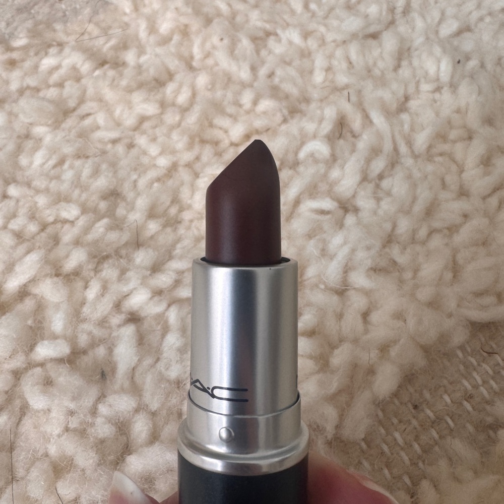MAC Cosmetics Modern Temptress Lipstick